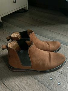 Mens Suede Chelsea Boots