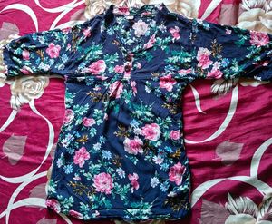 Floral Button-Front Top Size L