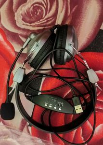 Zebronics Headphones With Adjustable Mic.