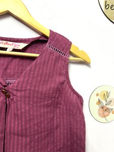 Maroon Women Sleeveless Top