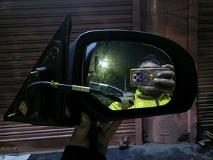 Headlight &amp; Side mirror.