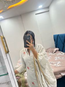 Floral Embroidered Kurta