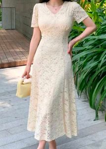Elegant Lace-trimmed A-Line Dress