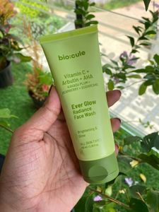 Biocule Everglow Radiance Facewash