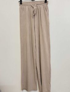PLEATED TROUSER