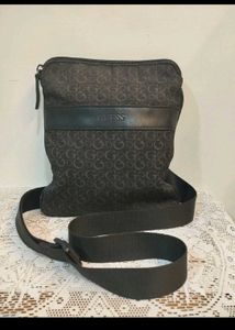 Guess Crossbody Bag🌸