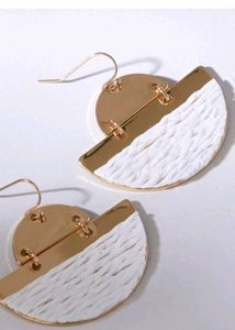 Max - Elegant Half-Moon Earrings