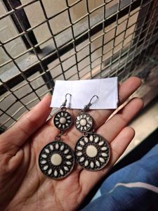 Beautiful Earnings For Girls