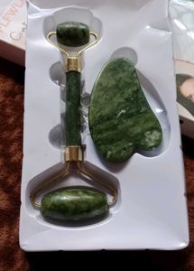 Contour (Facial Roller &amp; Massager)