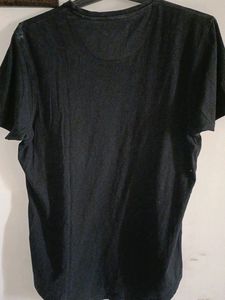 MEN&#39;S BLACK T SHIRT WITH GARCON PRINT AND FUNKY DESIGN AT BOTTOM