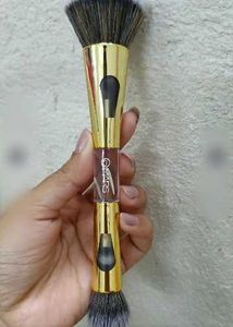 4 in one make-up brush or mars