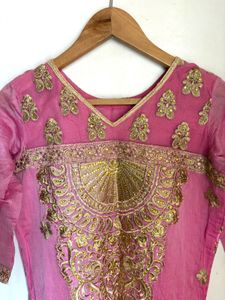 Beautiful Pakistani Kurti