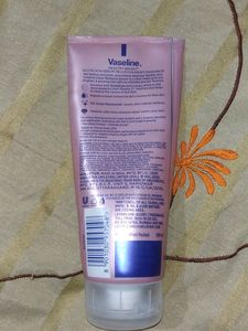 VASELINE HEALTHY BRIIGHT