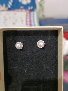 New Stud Earrings Set Of 3