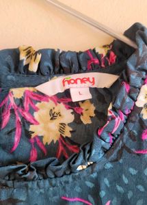 Honey By Pantaloons Top L
