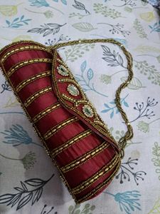Embroidery Clutch Bag With Sling