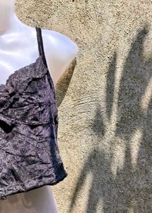 2.6.4 CUTE BLACK VELVET CORSET