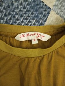 Casual mustard yellow dress