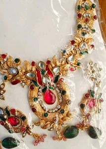 Brand New Artificial Stone Studded Jewellery Set.