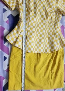 Never used white and yellow dress