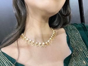 pretty necklace + earrings set