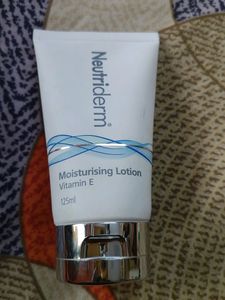Nutriderm Moisturizing Lotion