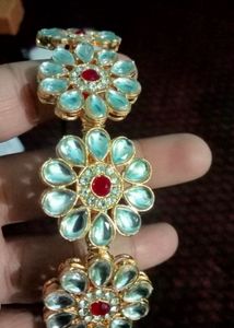 Elegant Kundan Floral Headband