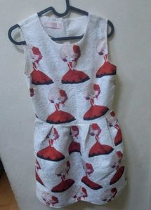 White Print Sleeveless Dress