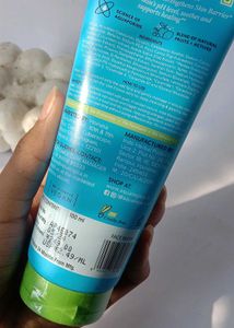 Combo pack: Aqualogica sunscreen &amp; facewash