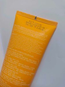 Dot &amp; Key Vitamin C Facewash