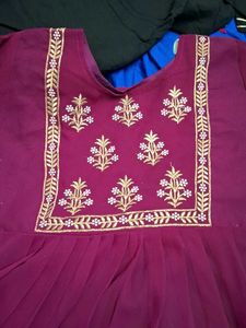 Elegant Embroidered Purple Kurta