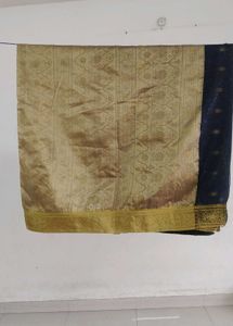Elegant Navy &amp; Gold Saree