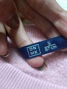 Pink Graphic Print Sweatshirt