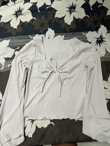 Knot Fitted Top