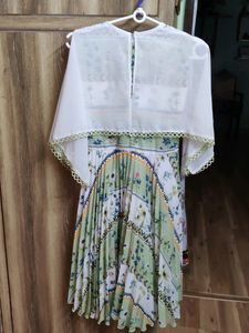 Girls Dress With Leggings