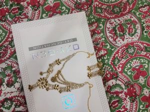 neckpiece set