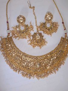 Golden Jewelry Set