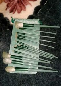Face Makeup Brushes