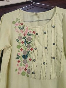 Elegant Embroidered Kurti
