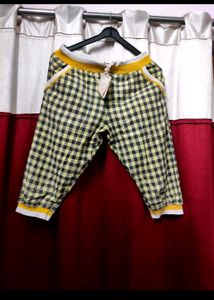 Combo Of Black Top With Free Yellow Capri