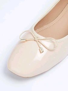 Shoeshine India Peach Ballerinas Size 41