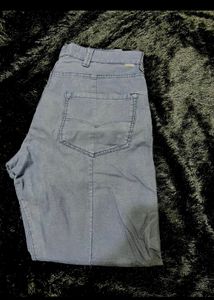 Levi’s Men’s Solid Slim Fit Trousers  || Colour -