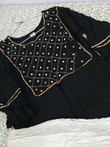 🖤✨ Elegant Black Embroidered Ethnic Set ✨🤍