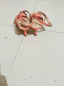 Coral  multiple straps Sandals 👠 Heels