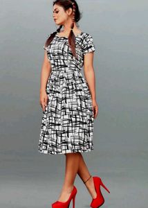 Fit & Flare White Knee Length Dress👗