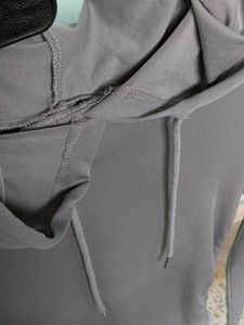 Grey Hooded Top ✨️