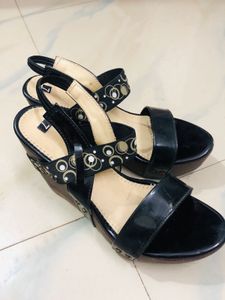 I’m Selling This Wedges