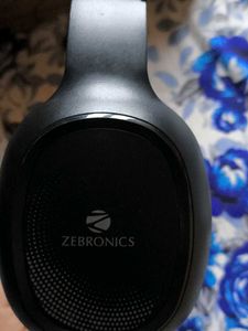 Black Wireless Headphones