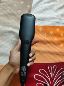 VEGA Black Shine Hair Straightener