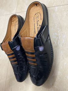 Roman Sandals Only Size 9 Available